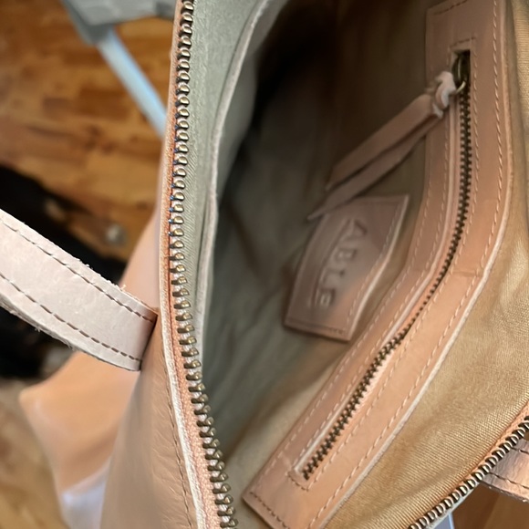 ABLE purse abera commuter NWT - Picture 4 of 5